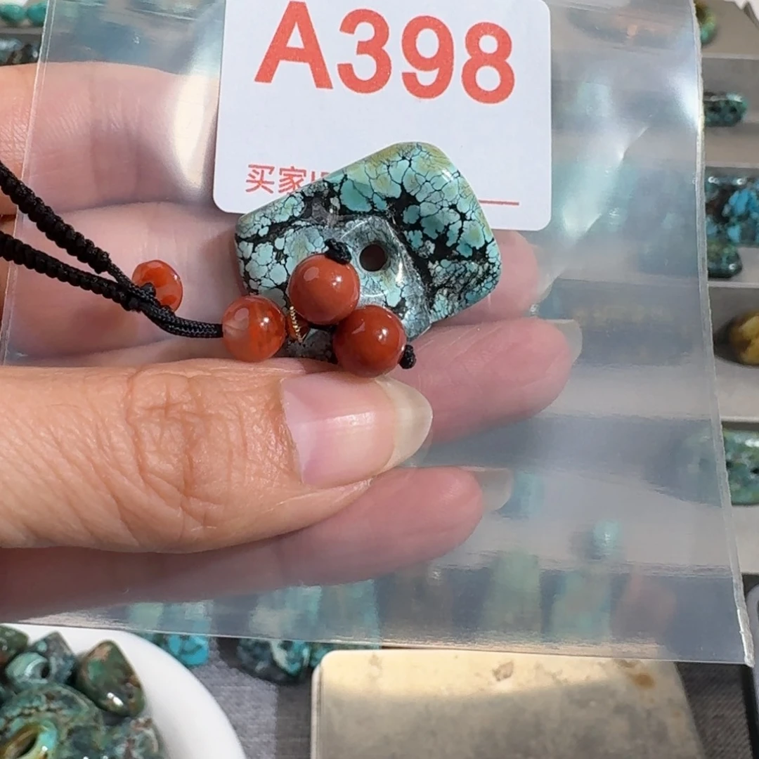 南红玛瑙藏扣未镶嵌巴**啦