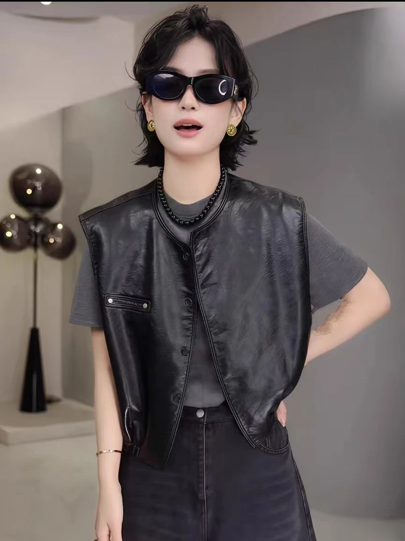 PU皮马甲女2025春秋季新款小个子短款圆领黑色无袖柔软蛋白皮马夹