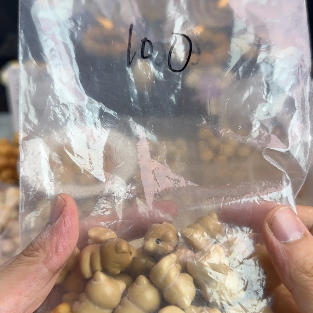阙***菩提根/象牙果吊坠瑕疵熊猫28颗