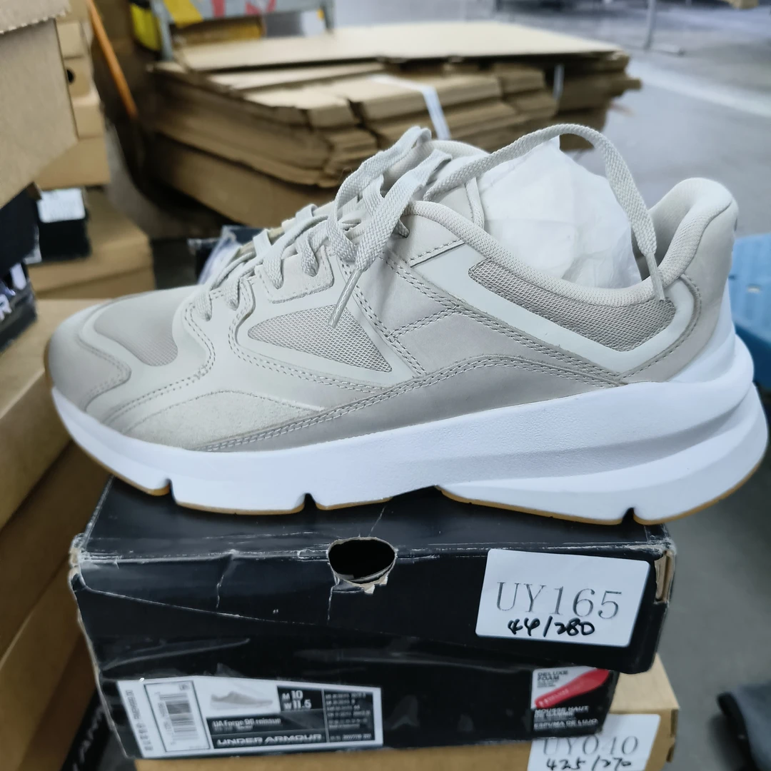 安德玛断号-运动鞋-UY165