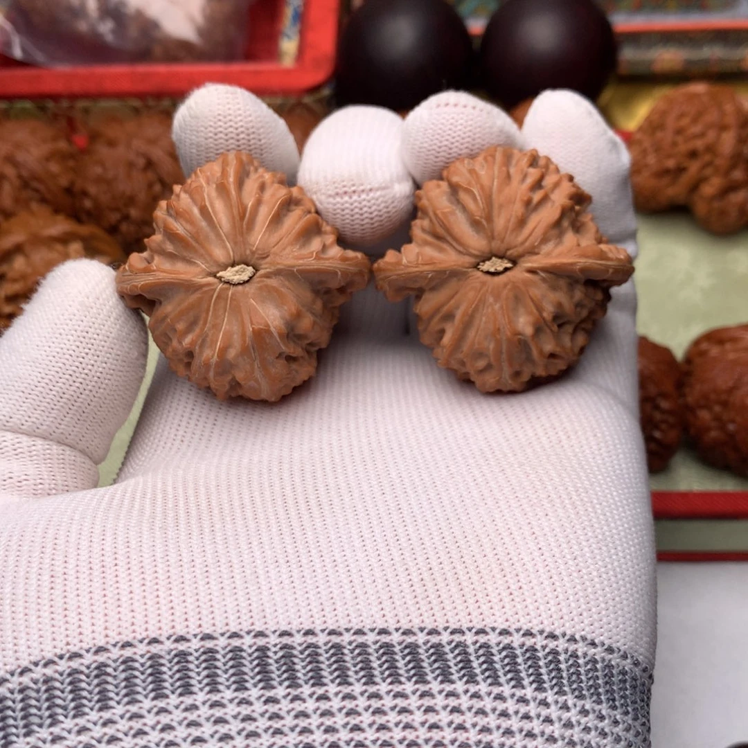 文玩核桃把件随*43尺全品磨盘狮子头