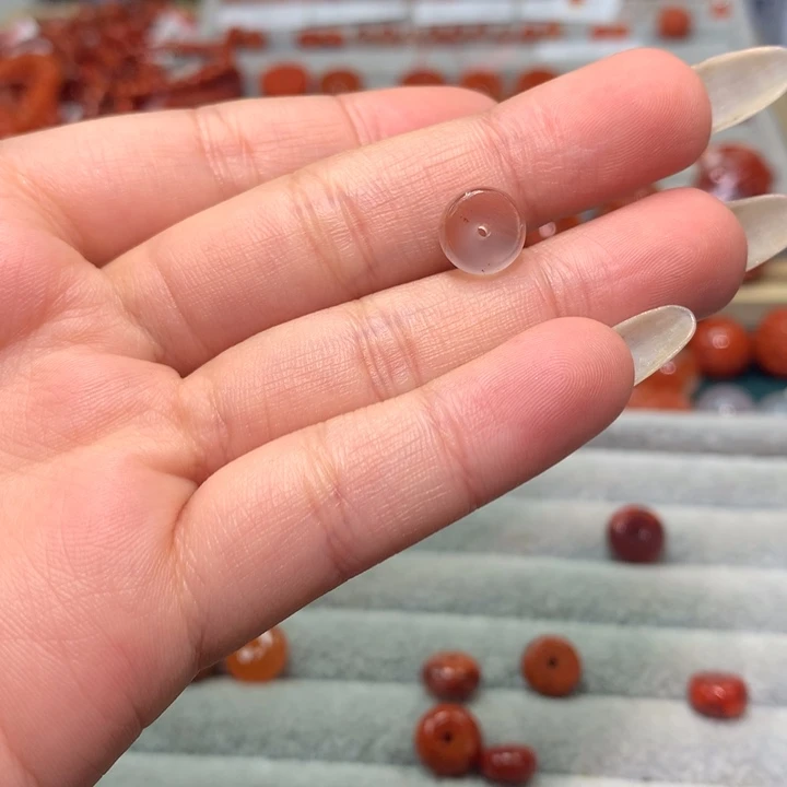 【闪购商品】南红玛瑙算盘珠未镶嵌清**然
