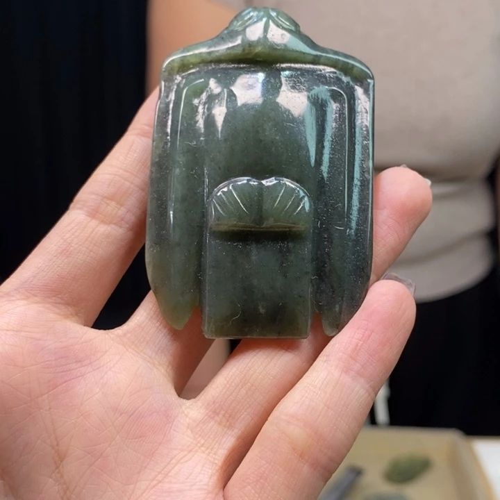 岫岩河磨玉（透闪石质玉）颈饰未镶嵌