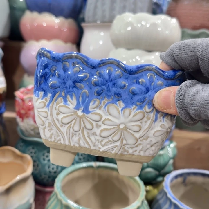 凑9块包邮，有孔，陶瓷花盆