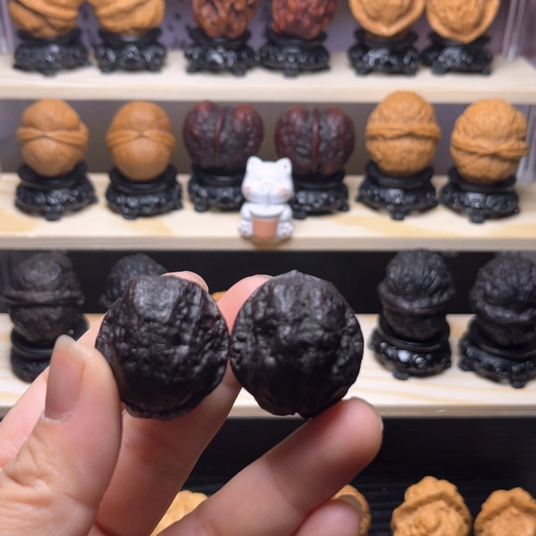 文玩核桃吊坠8w小玉蟾31尺