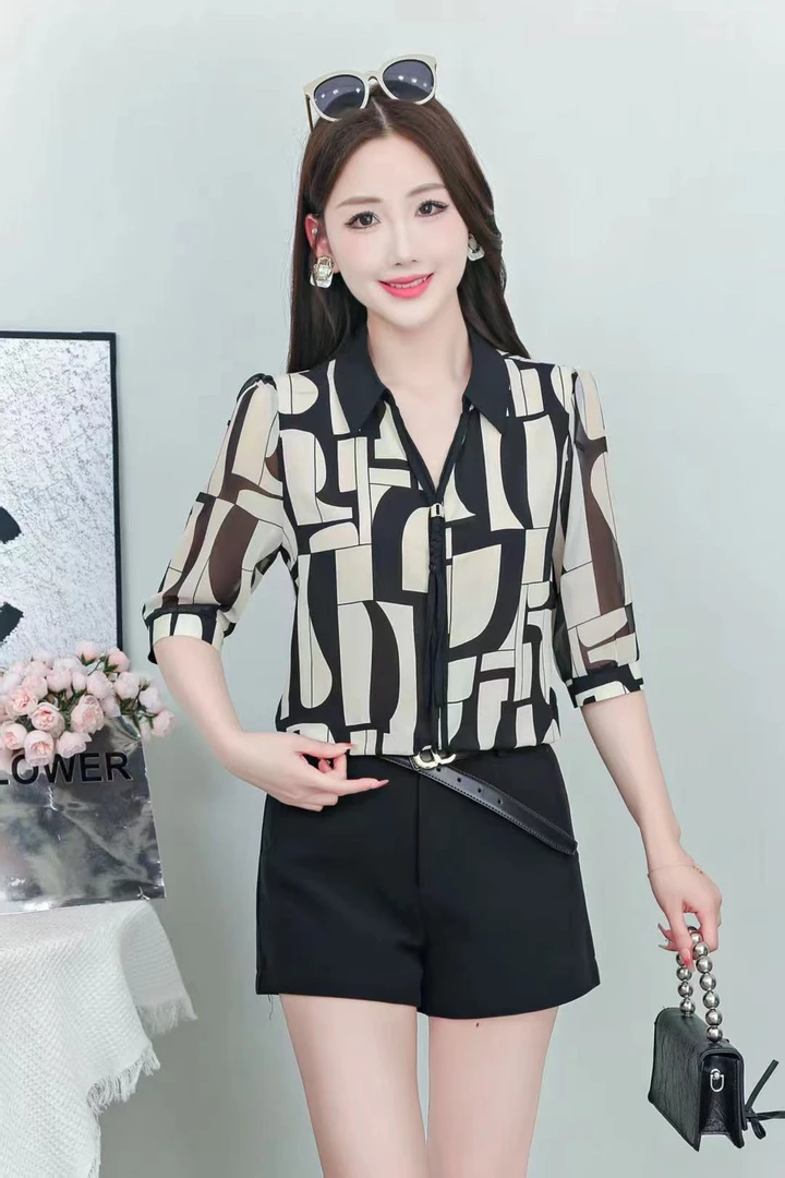 妈妈夏季印花七分袖套头衬衫