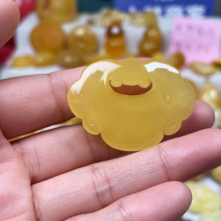 裸石蜜蜡未镶嵌如意锁