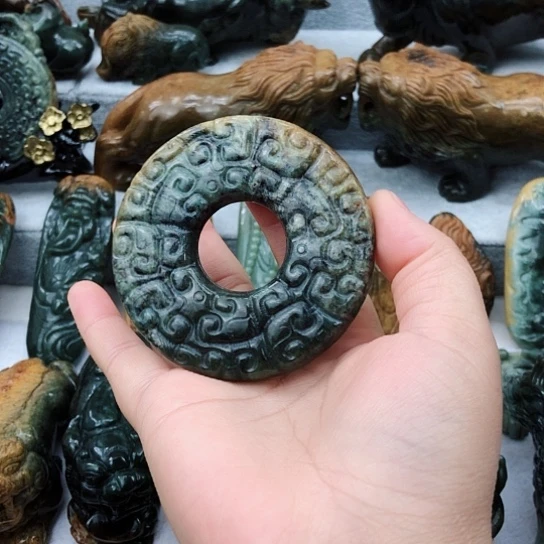 岫岩河磨玉（透闪石质玉）把件未镶嵌