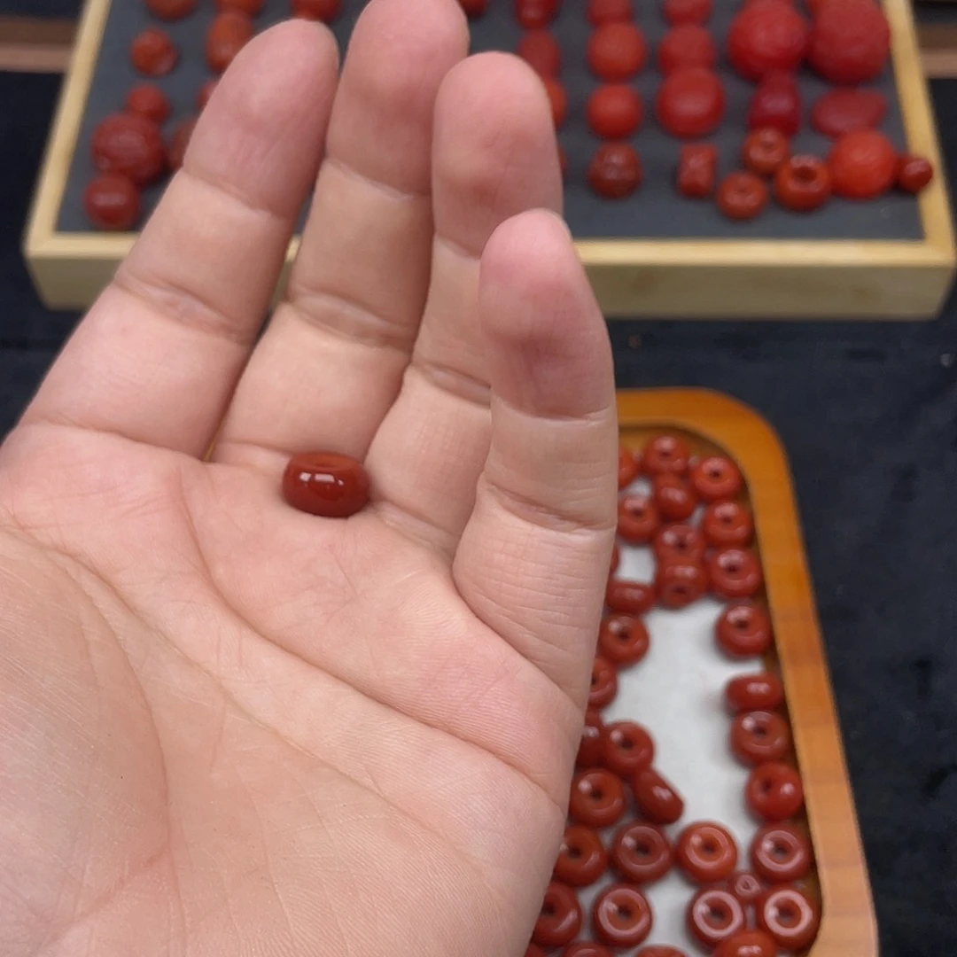 南红玛瑙30号瓦西柿子红卡12面包圈未镶嵌