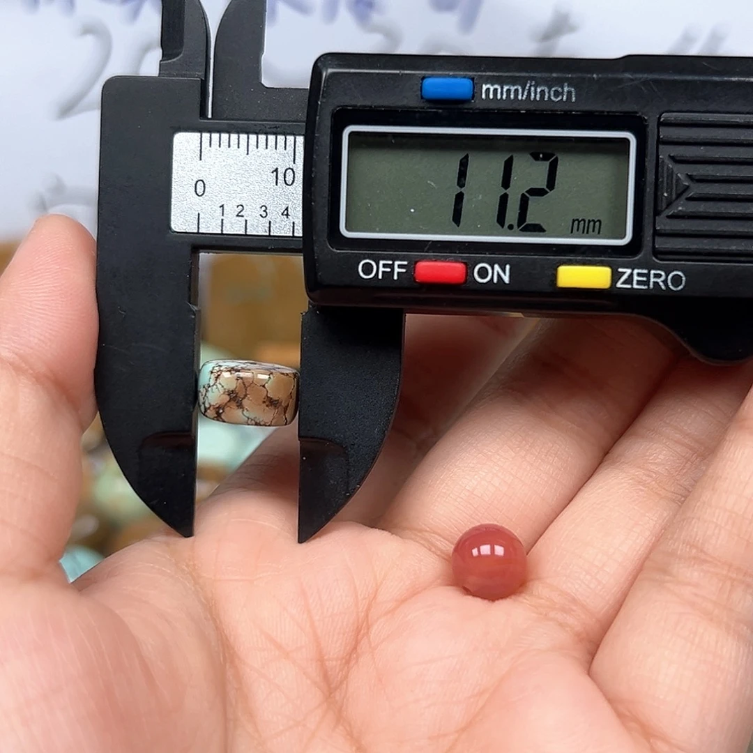 南红玛瑙未镶嵌珠宝奇石