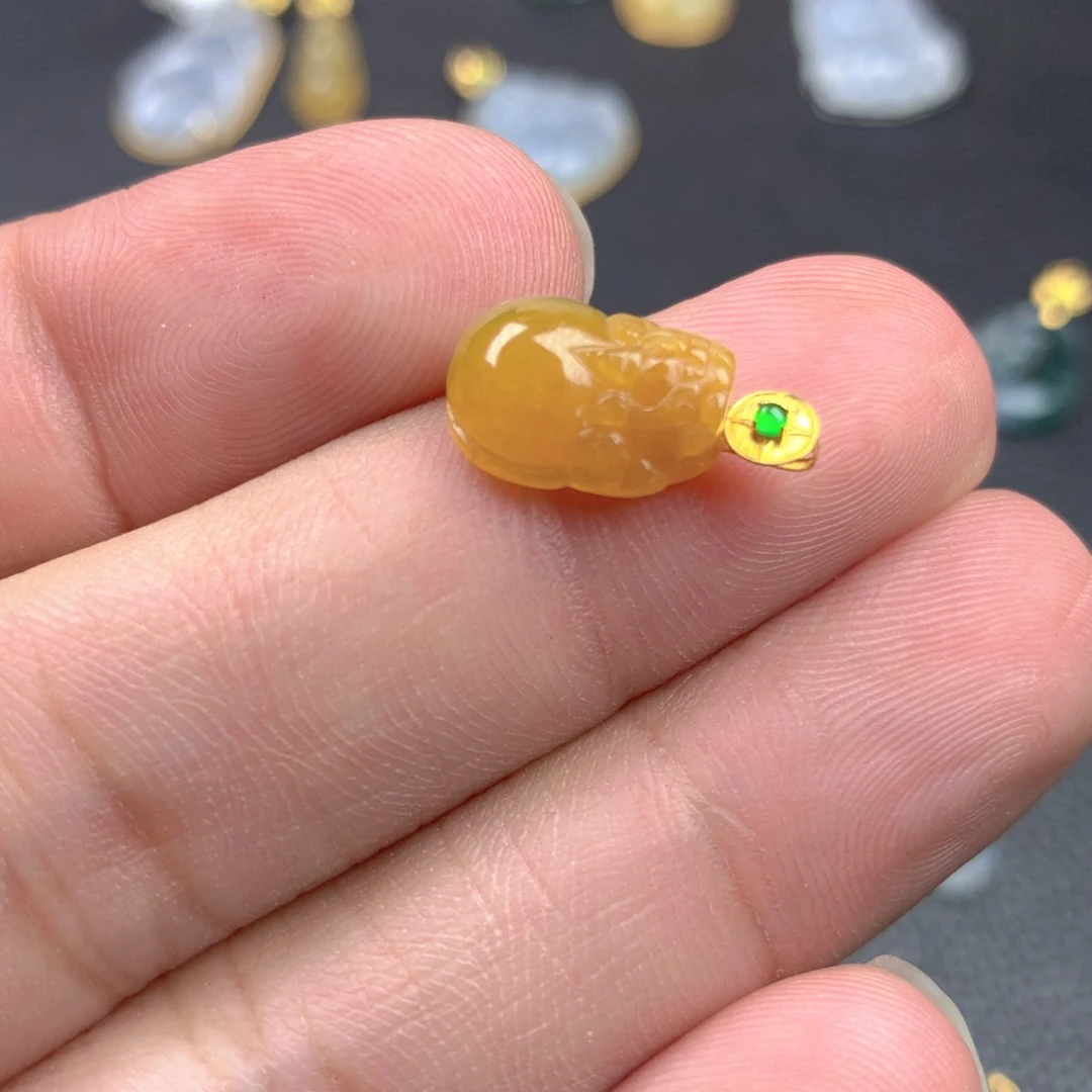 【闪购商品】颈饰18K金镶嵌翡翠翡翠