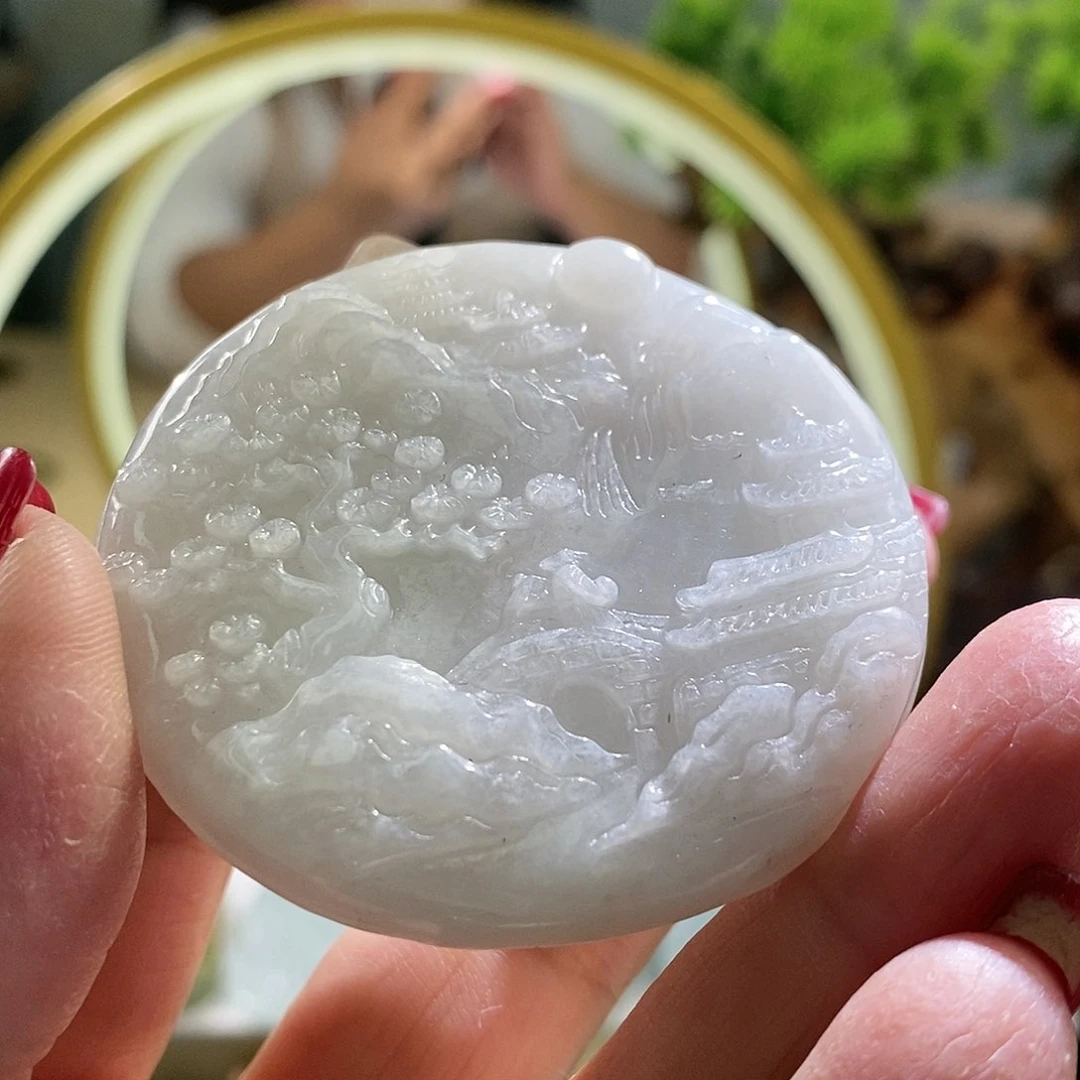 【闪购商品】翡翠颈饰未镶嵌山水