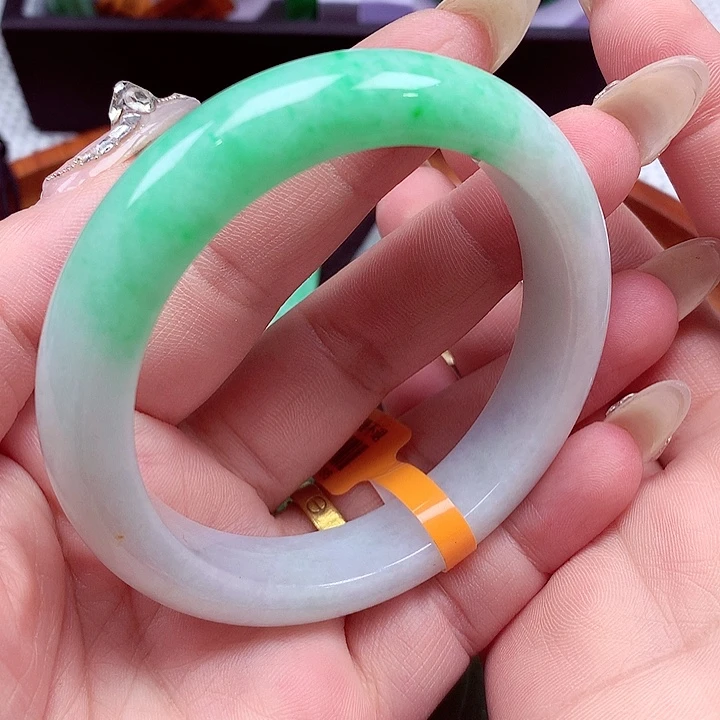 未镶嵌手镯翡翠翡翠手镯