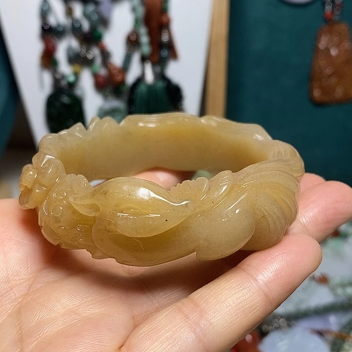 吊坠(赠链)未镶嵌翡翠