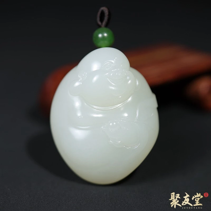 W10聚友堂玉雕27.2克新疆和田玉籽料苏工白玉典藏弥勒佛笑佛挂件