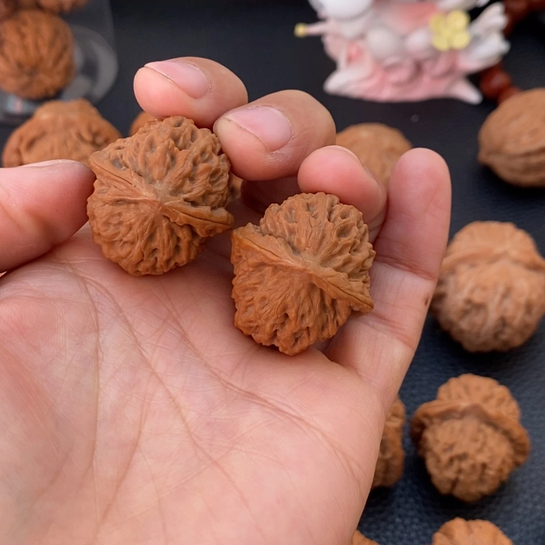 有***咸文玩核桃吊坠全品荔枝纹