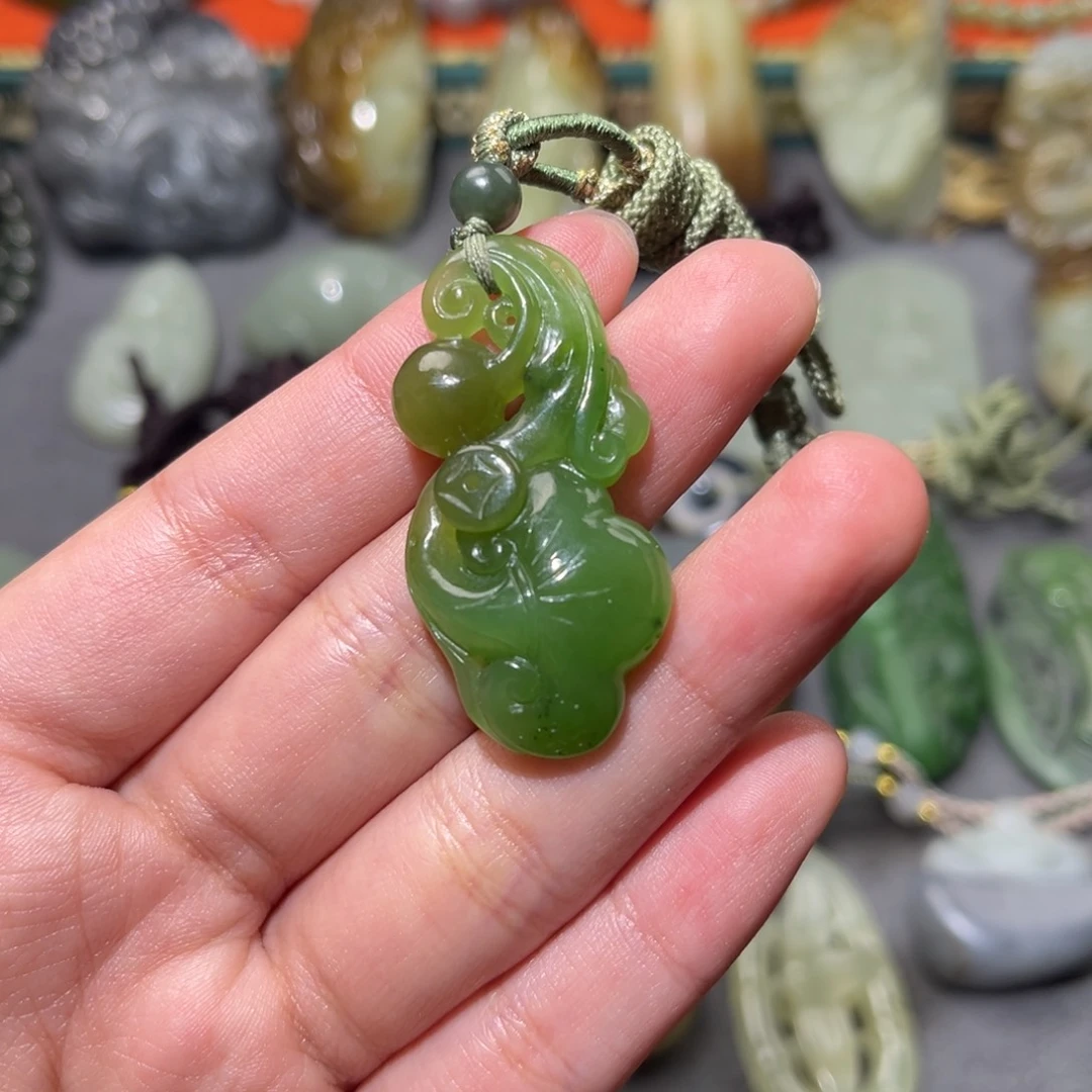 和田玉挂件未镶嵌