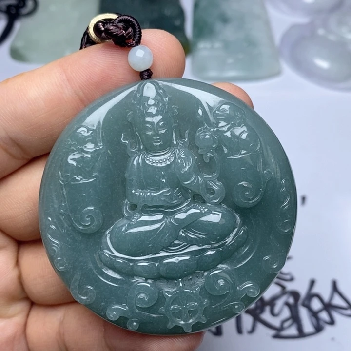 颈饰未镶嵌翡翠倔*?翡翠