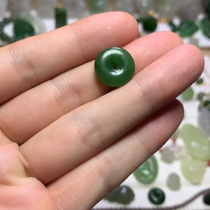 和田玉（碧玉）未镶嵌手机链