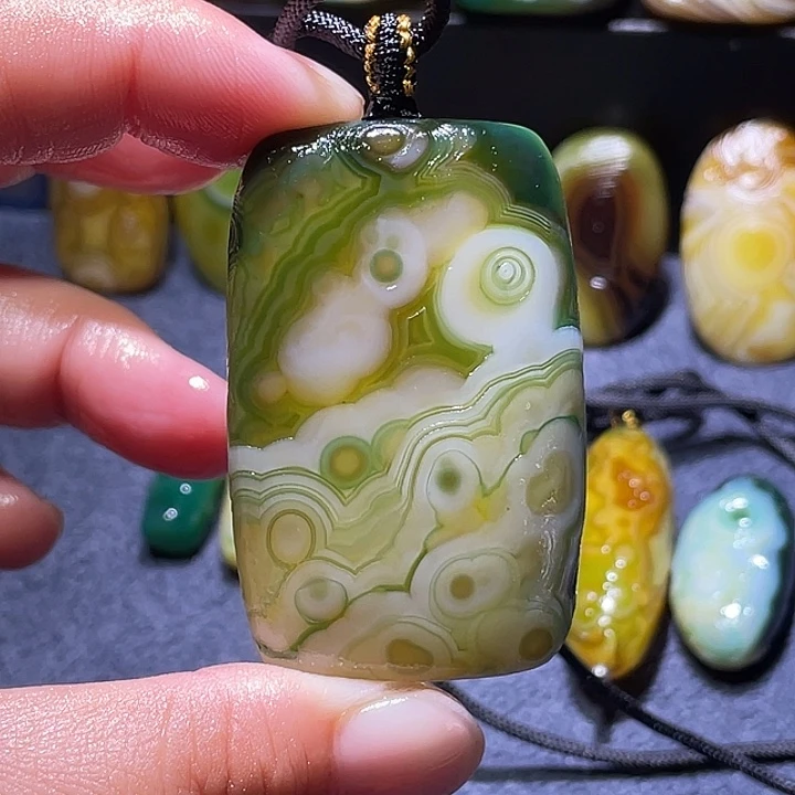 玛瑙/玉髓未镶嵌珠宝奇石