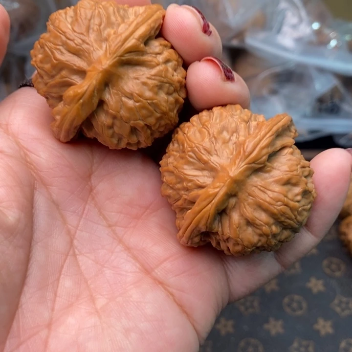 核桃女娲石43尺核桃