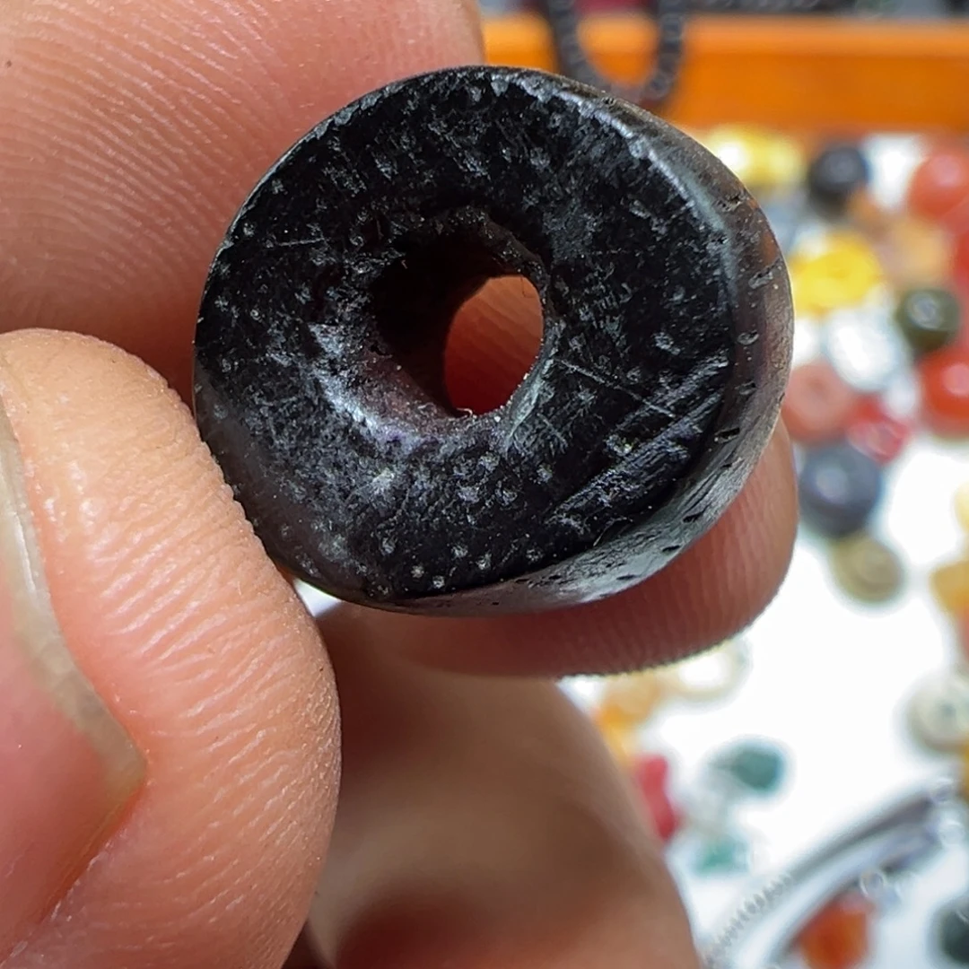 颈饰玻璃墨白藏传出品41