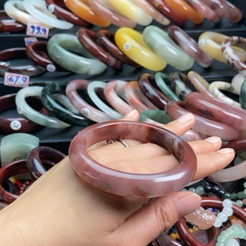 【闪购商品】石英质玉手镯未镶嵌菜*