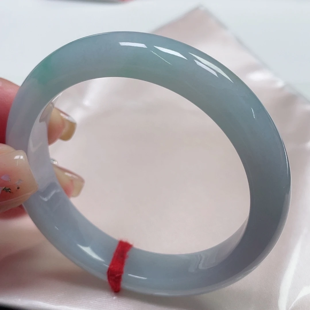 翡翠手镯未镶嵌缅甸翡翠