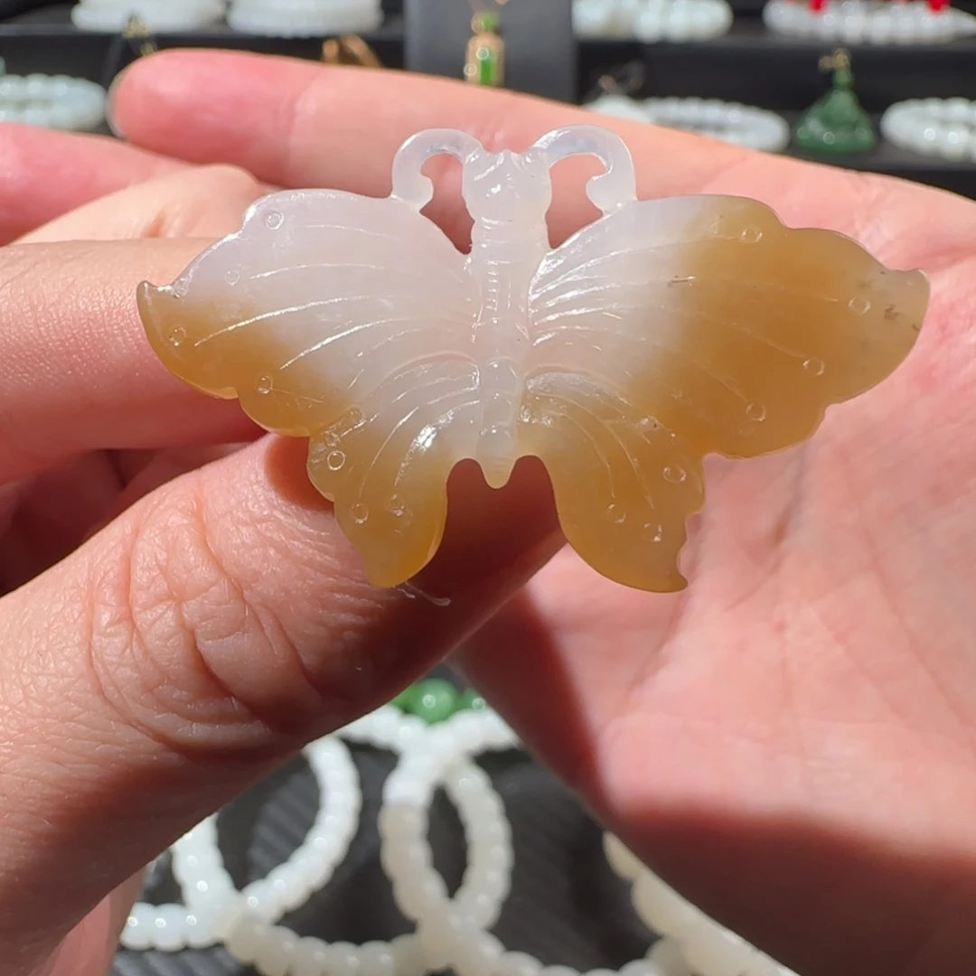 和田玉（糖玉）未镶嵌颈饰