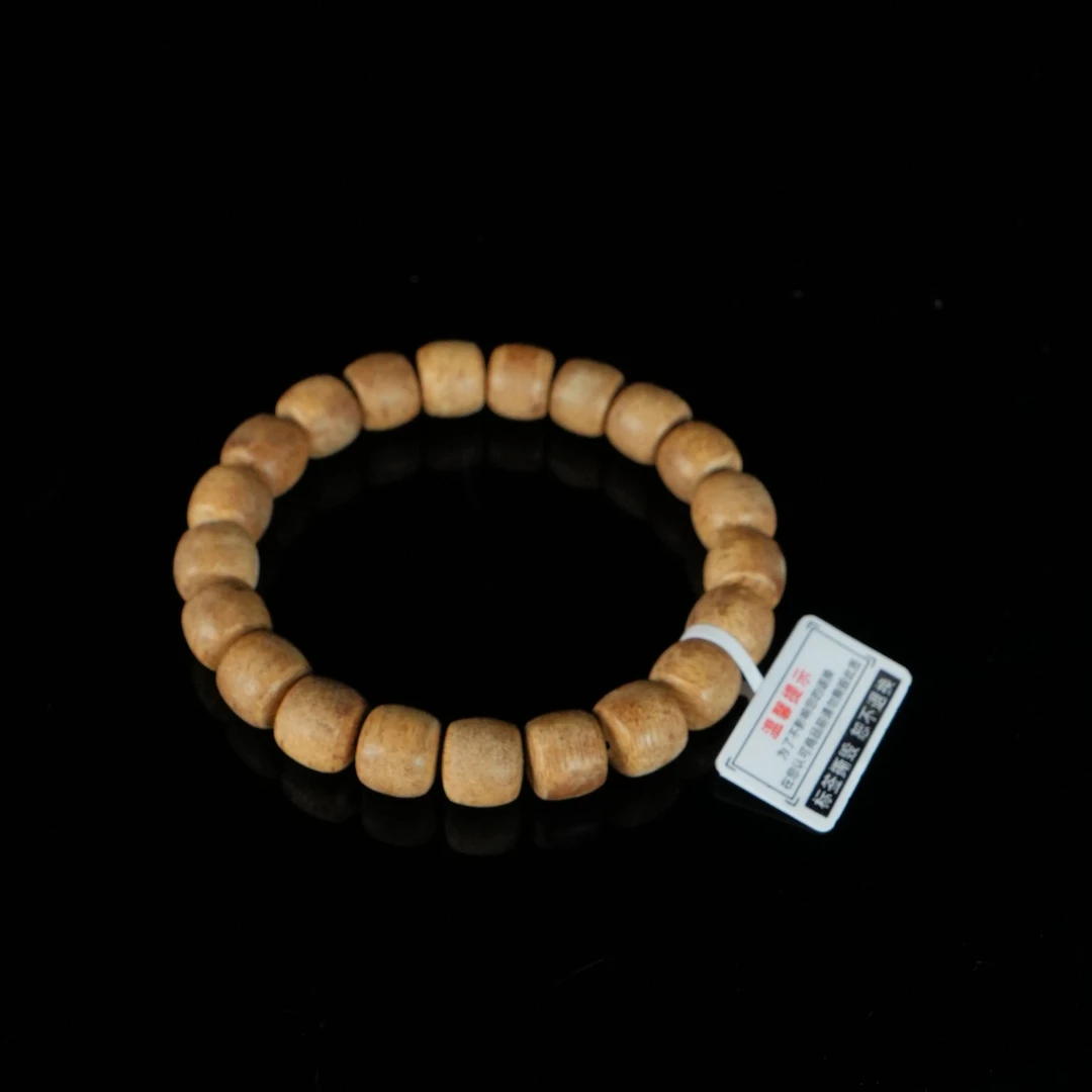 DY-B6300 斯里兰卡黄油高山老料沉香桶珠手串 0.9x1.0cm 10.6g