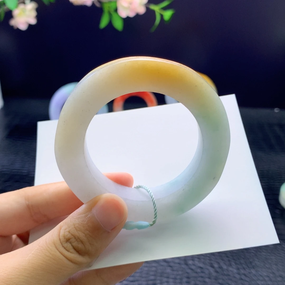 未镶嵌手镯定制翡翠