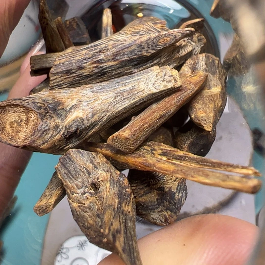 阿***乐树脂制品原母树香20克