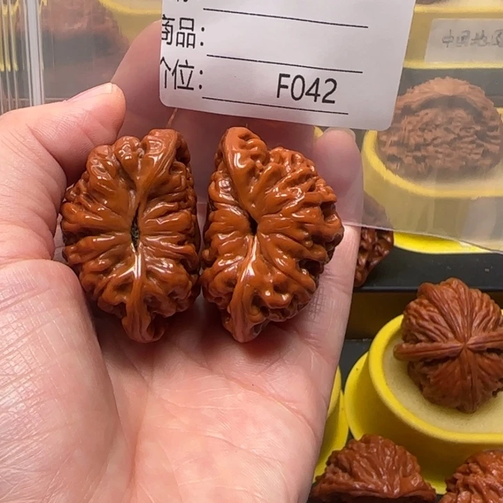 大***王文玩核桃吊坠蛇王蛇王43蛇王