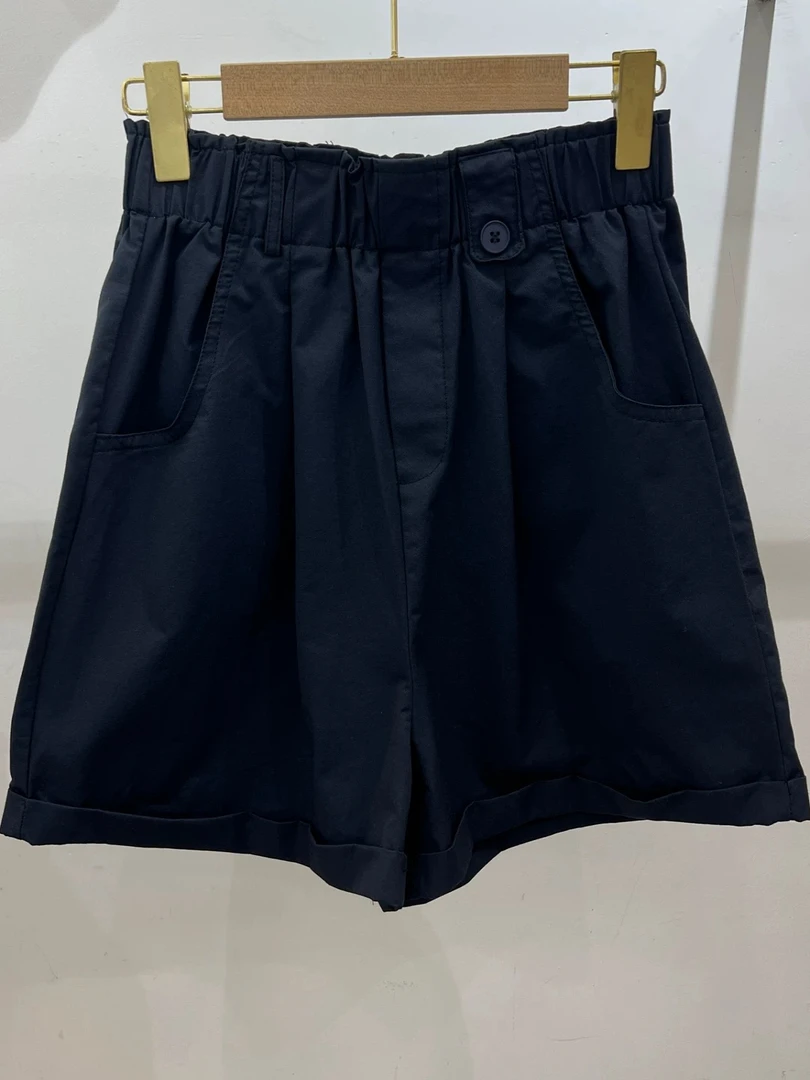 青青家 新款扣子短裤