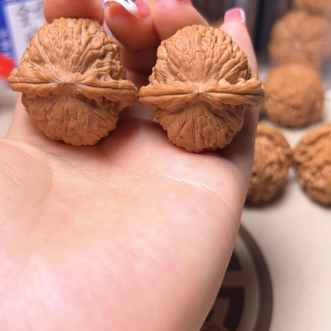 文玩核桃把件37白狮子全不退不换看好下单