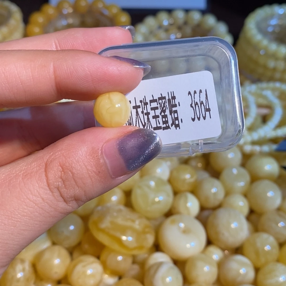 琥珀未镶嵌珠宝奇石3664