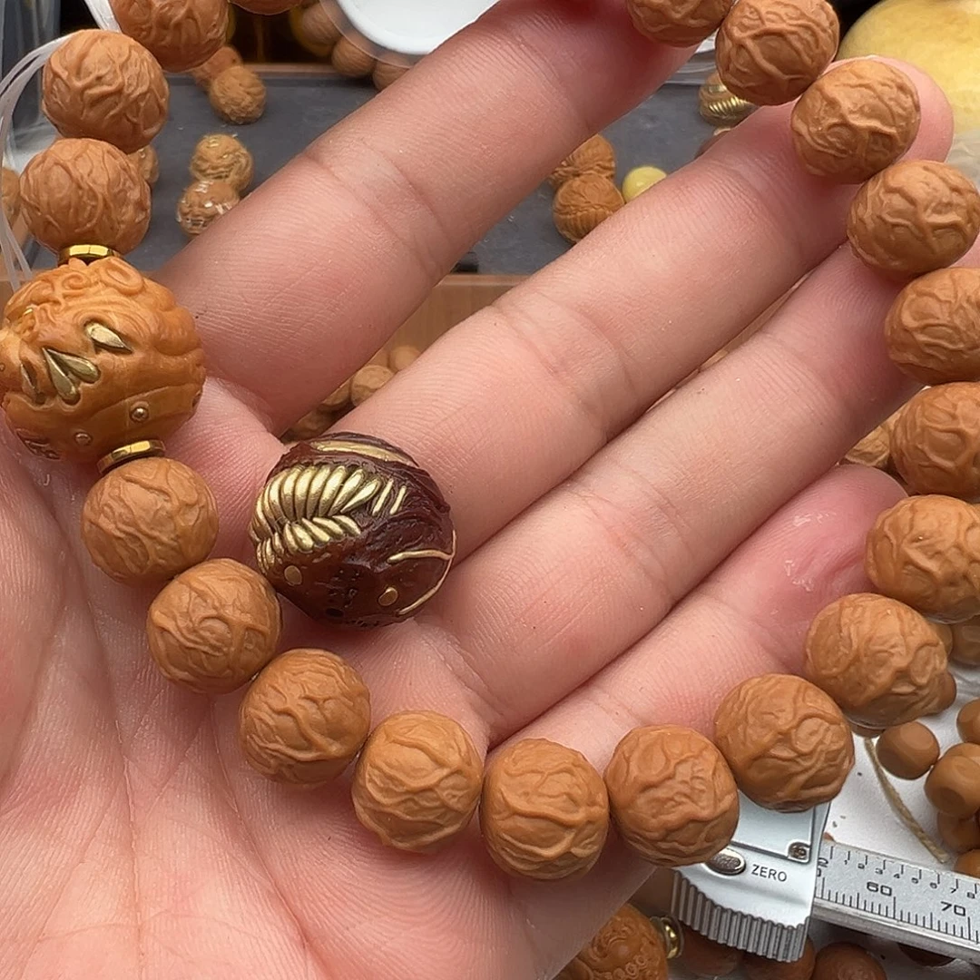 毕***馆吊坠猴头核桃毒液