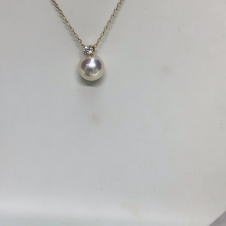 18K金镶嵌海水珍珠吊坠8.5-9