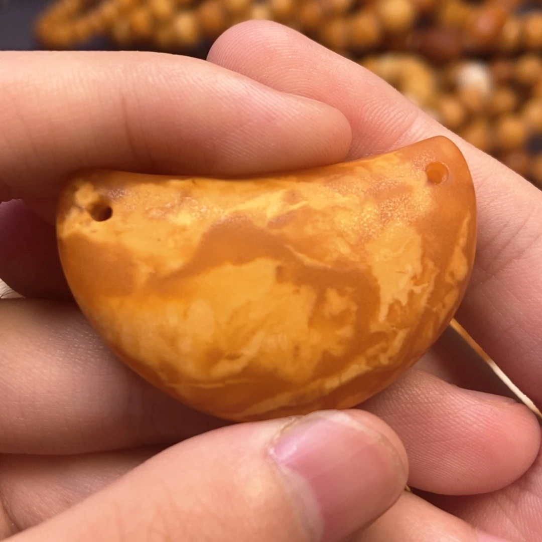 琥珀未镶嵌珠宝奇石
