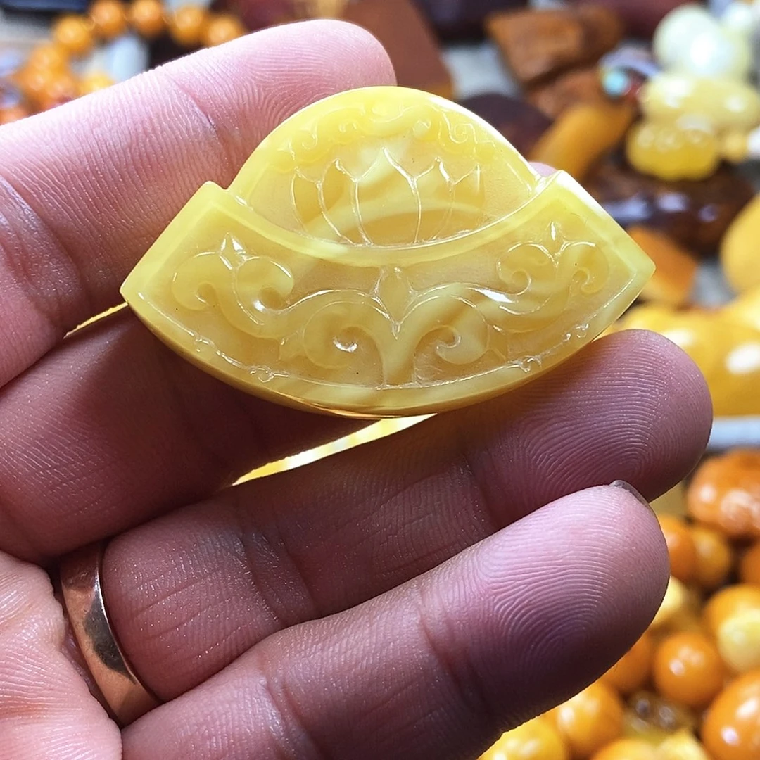 琥珀颈饰未镶嵌俄料仿古雕吊坠