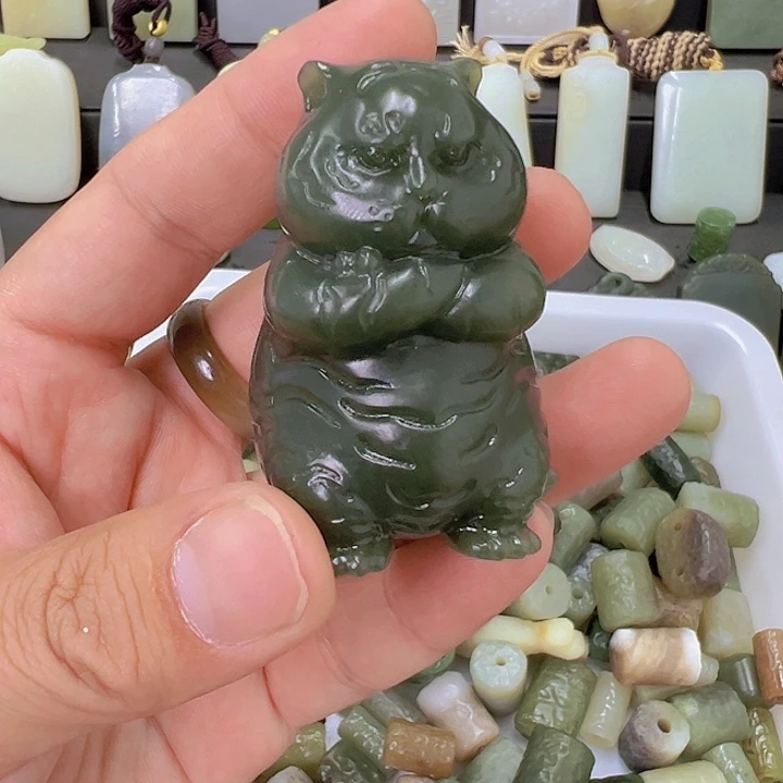 和田玉未镶嵌吊坠(不含链)钢***巴