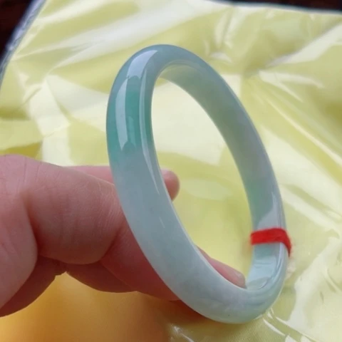 翡翠手镯未镶嵌正54.9(48小时鉴赏期)打灯可见晶体结构