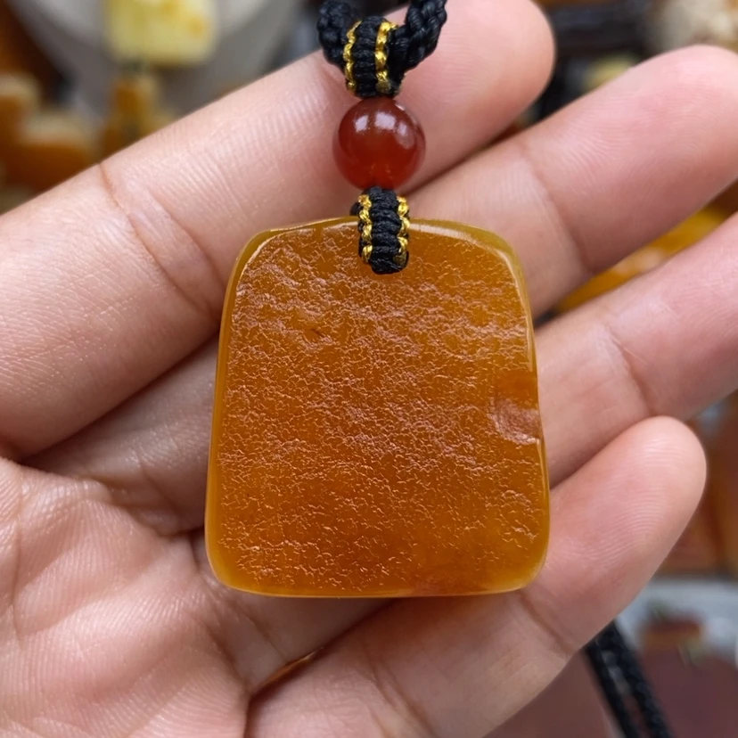 【闪购商品】琥珀颈饰未镶嵌