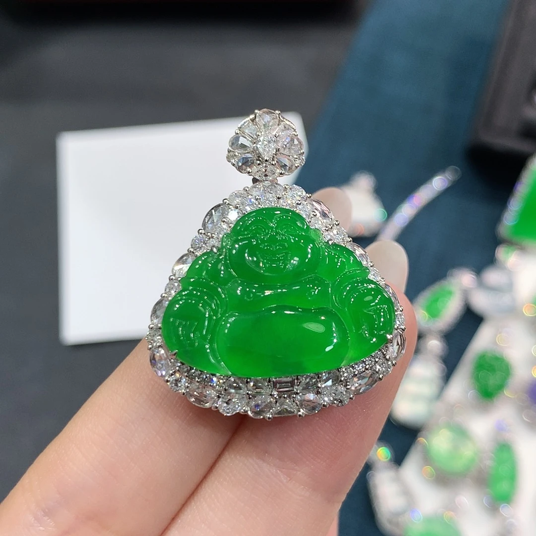 …***^翡翠18K金镶嵌颈饰高冰阳绿佛公第二笔4.8万 48小时鉴赏期