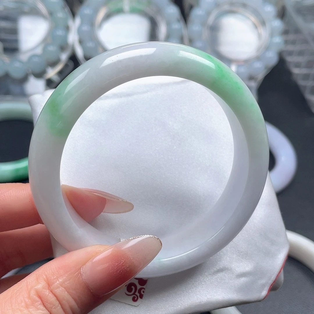 翡翠未镶嵌手镯042