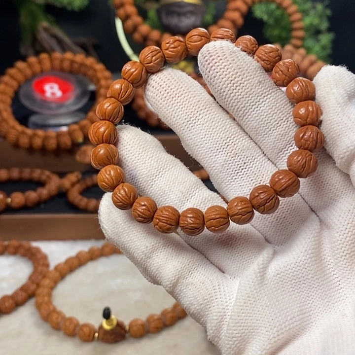 桃核吊坠秦*?秦岭龙纹