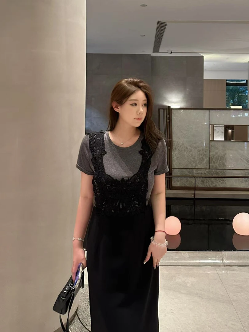 琪琪怪怪大码女装【二八定律】时尚T恤+蕾丝镂空背带裙D27423QQ