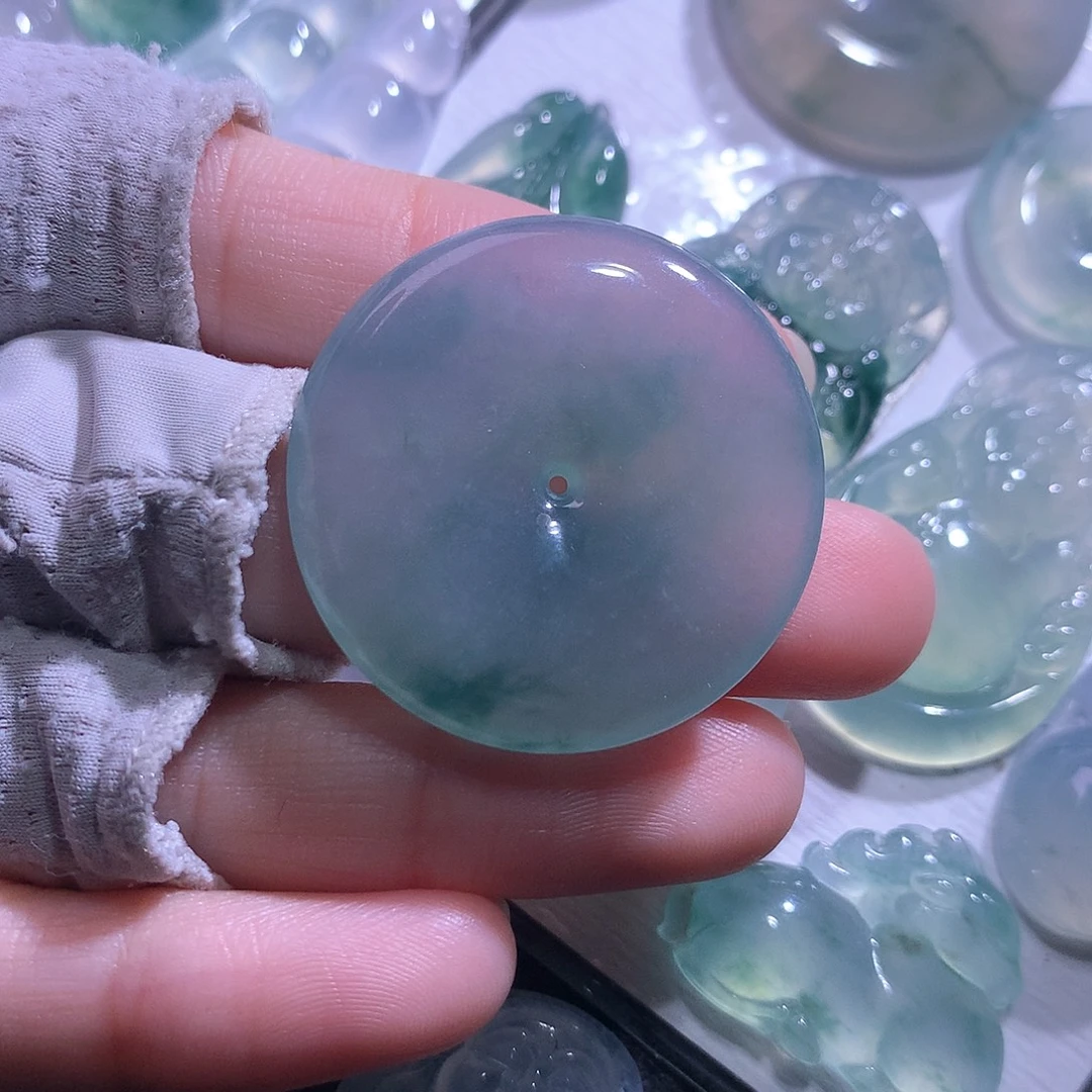 颈饰未镶嵌翡翠扣
