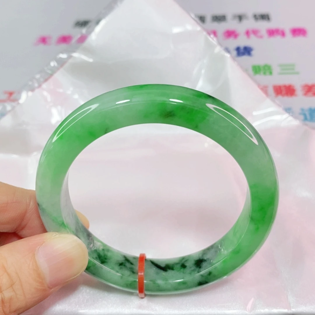 翡翠手镯未镶嵌53.8圈口正圈