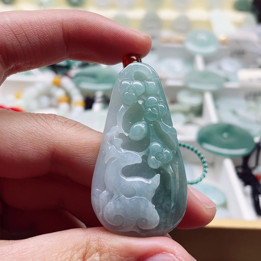 翡翠颈饰未镶嵌天然翡翠